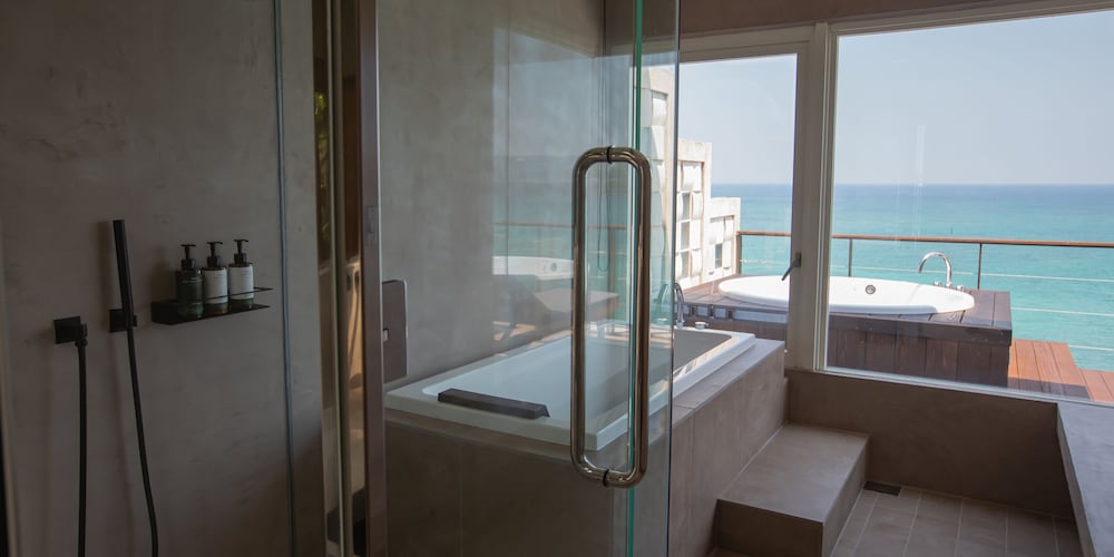 スタンダードヴィラ 禁煙 深めの浴槽0 | KAYATSUMA OKINAWA HOTEL & RESORT