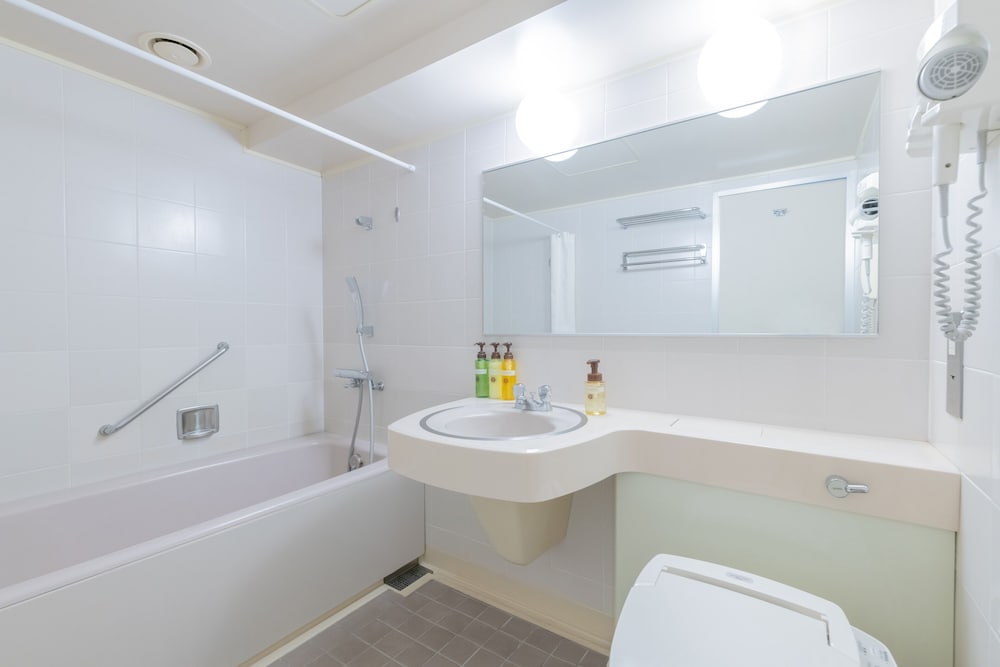 《喫煙》スタンダードダブル バスルーム0 | アートホテル宮崎スカイタワー