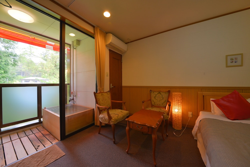 客室1 | ホテル カジュアルユーロ