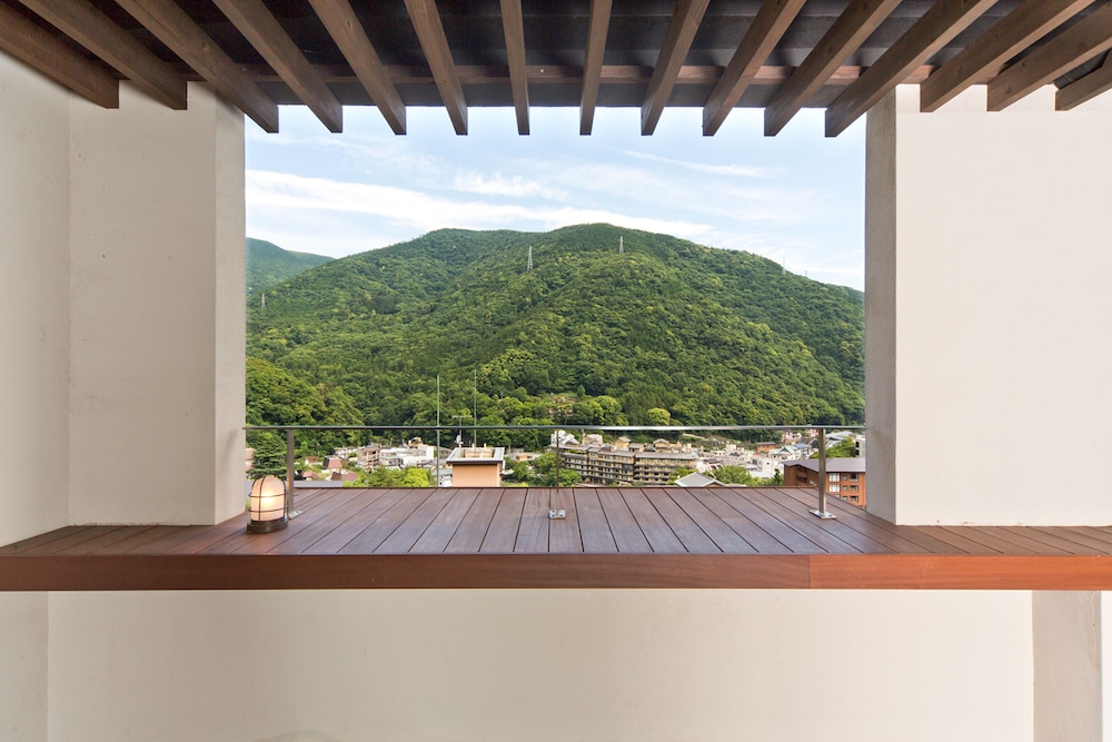 【大人専用】ラグジュアリータワー　デラックスツインルーム　露天風呂付　禁煙 バルコニーからの眺望0 | あうら橘