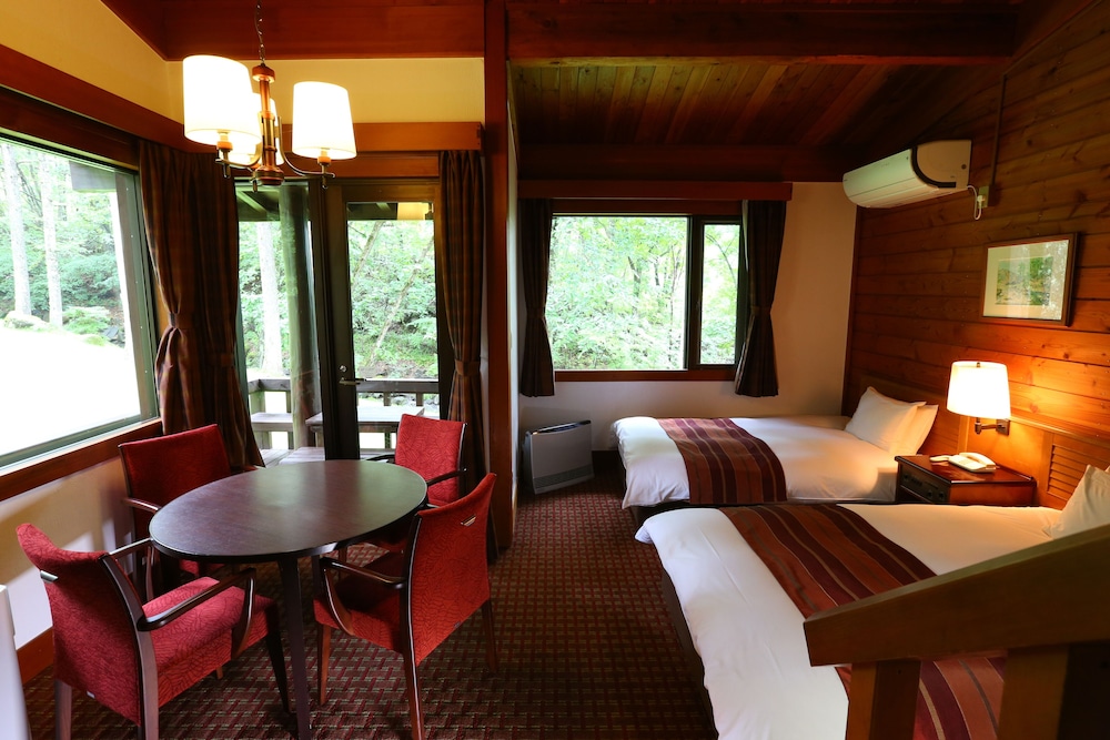 スタンダード コテージ 禁煙 客室1 | 蓼科東急ホテル