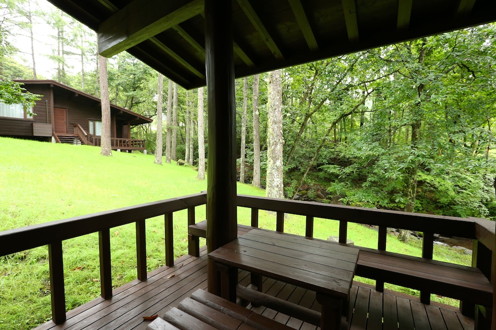 スタンダード コテージ 禁煙 バルコニーからの眺望0 | 蓼科東急ホテル