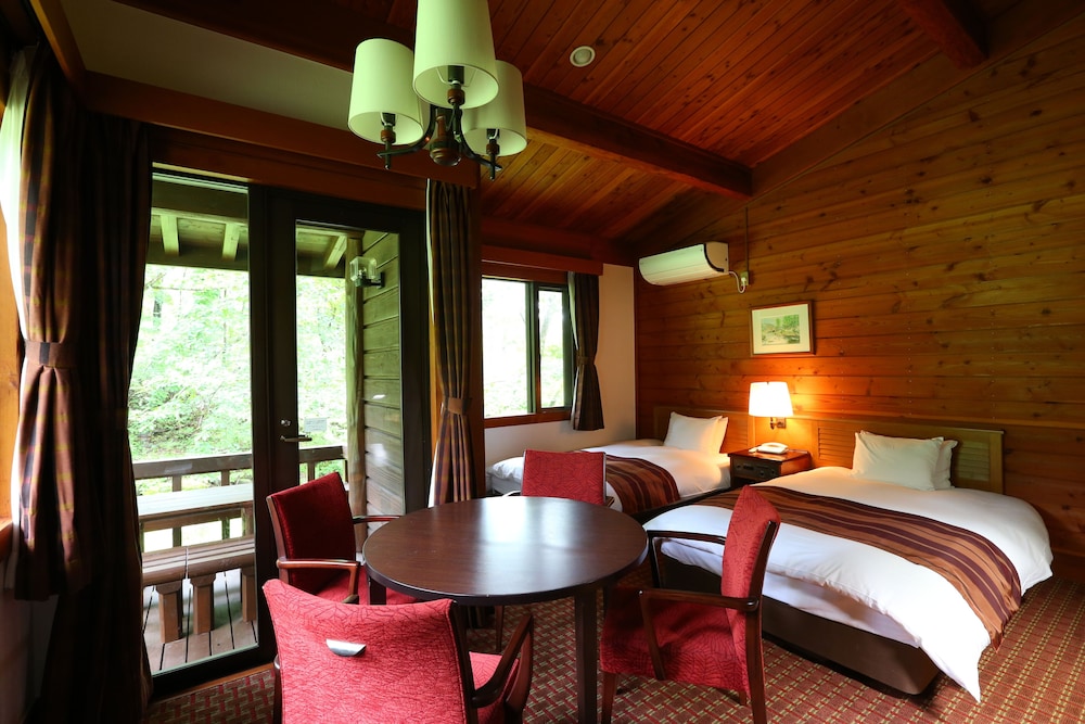 スタンダード コテージ 禁煙 客室2 | 蓼科東急ホテル