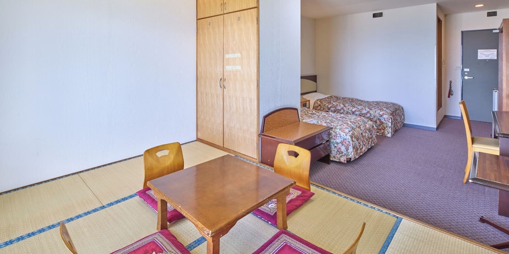 和洋室 オーシャンビュー 客室2 | みゆきハマバルリゾート