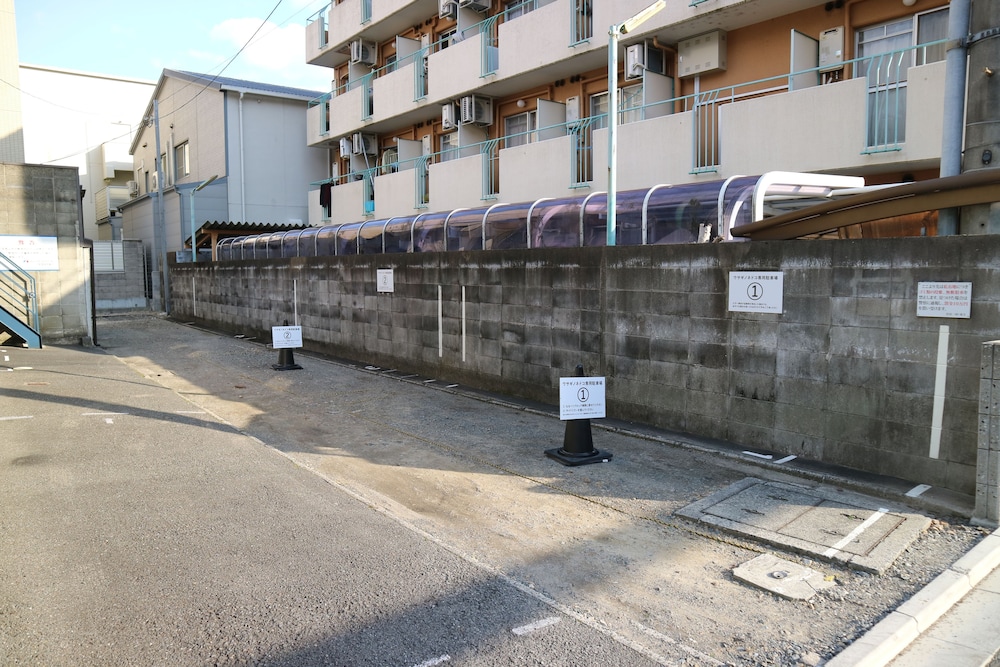駐車場1 | ウサギノネドコ