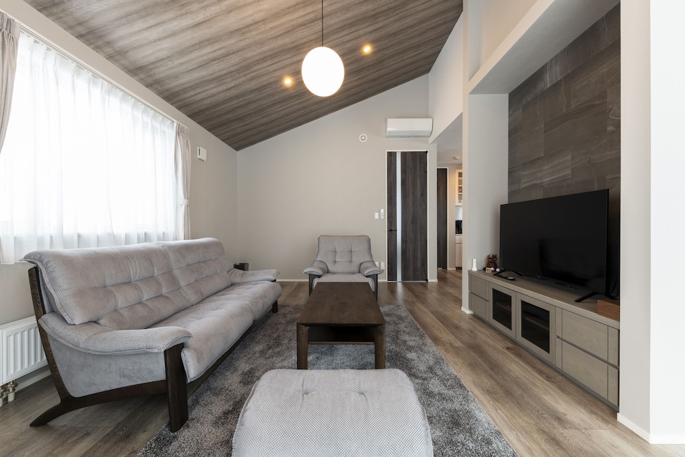 ラグジュアリー ヴィラ リビング エリア25 | LOVES ONLY YOU【Ezo Fuji Foothills】