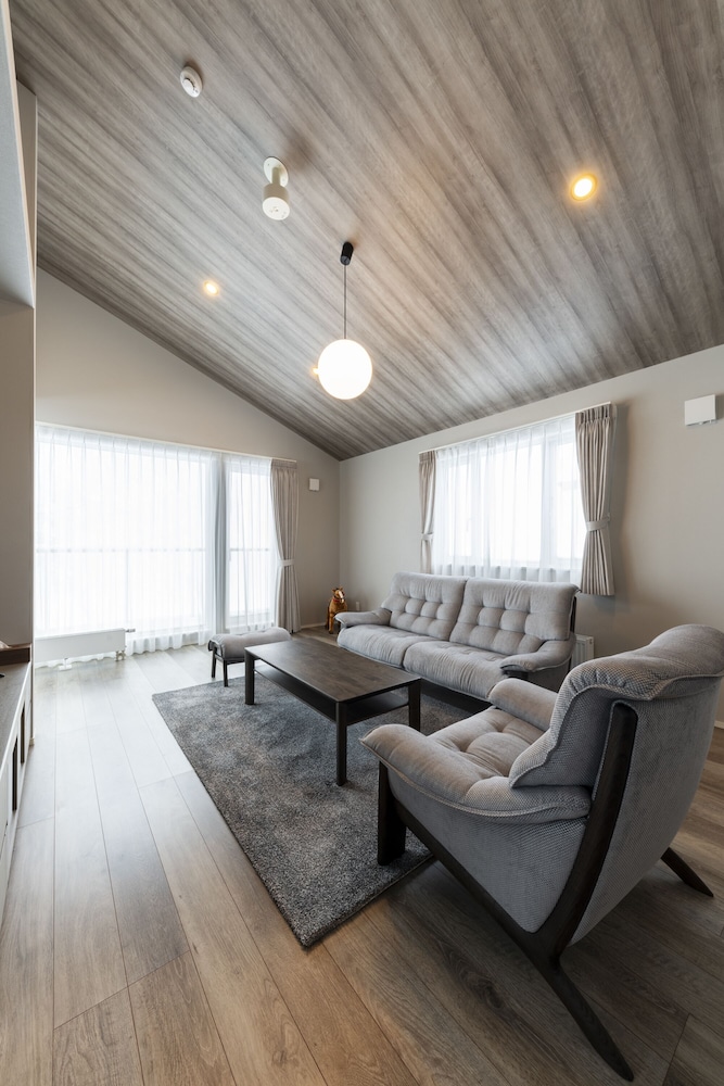 ラグジュアリー ヴィラ リビング エリア20 | LOVES ONLY YOU【Ezo Fuji Foothills】