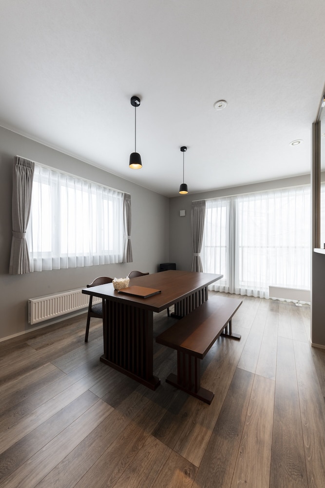 ラグジュアリー ヴィラ リビング エリア31 | LOVES ONLY YOU【Ezo Fuji Foothills】