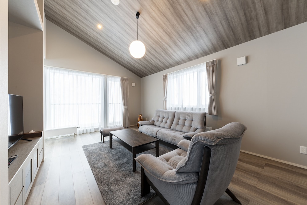 ラグジュアリー ヴィラ リビング エリア23 | LOVES ONLY YOU【Ezo Fuji Foothills】