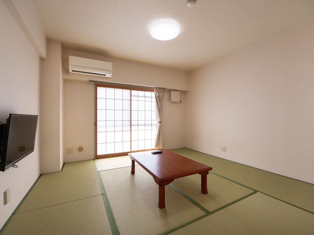 トラディショナル トリプルルーム 禁煙 客室6 | Tabist ホテル山城温泉