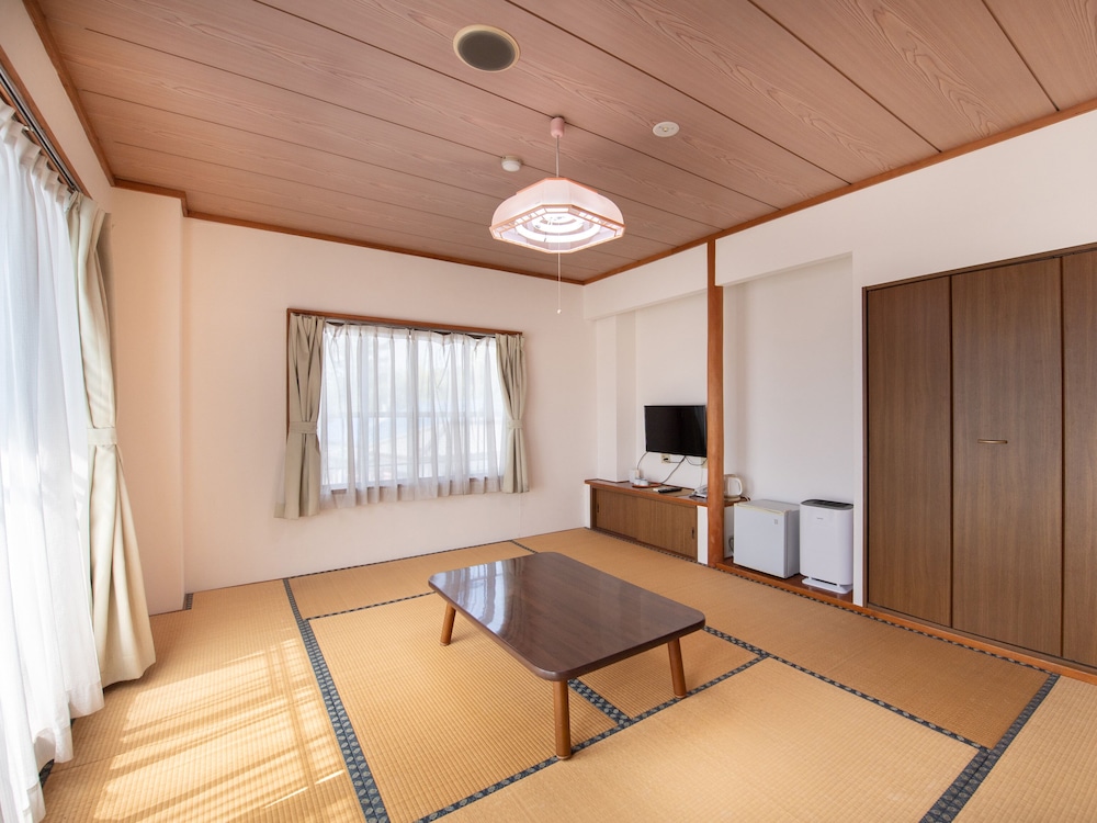 トラディショナル ルーム 禁煙 別館 客室1 | Tabist ホテル山城温泉