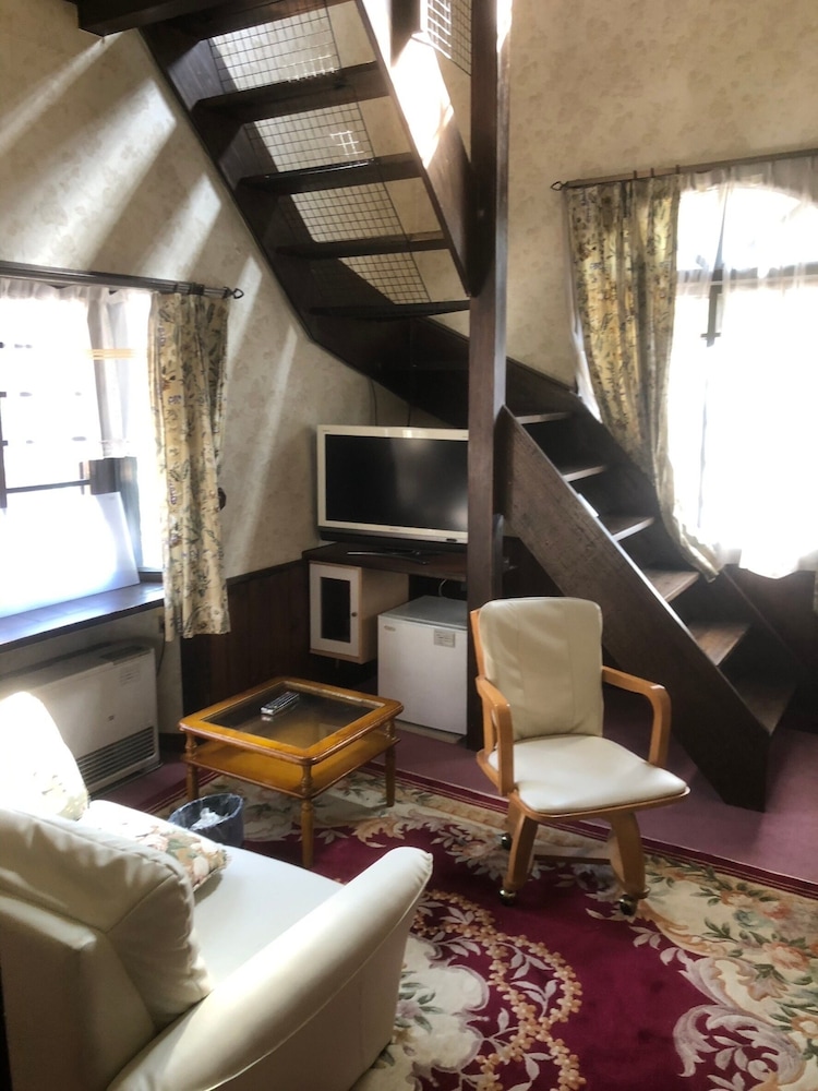 ファミリー ロフト 客室2 | ペンションアルマ