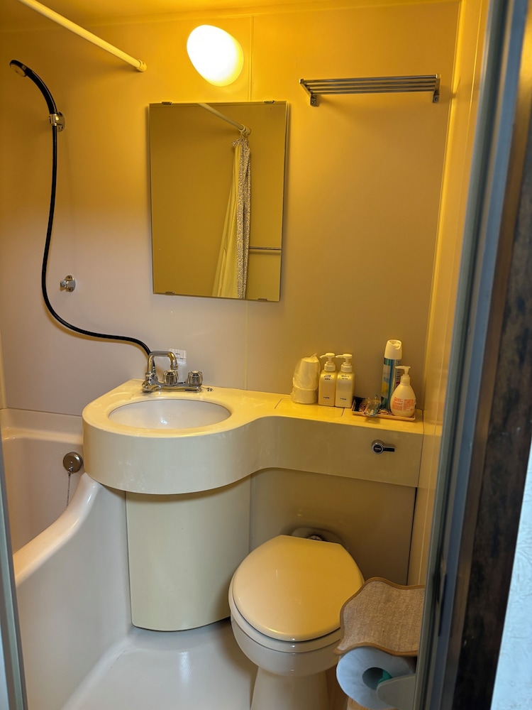 ベーシック ツインルーム 客室4 | ペンションアルマ