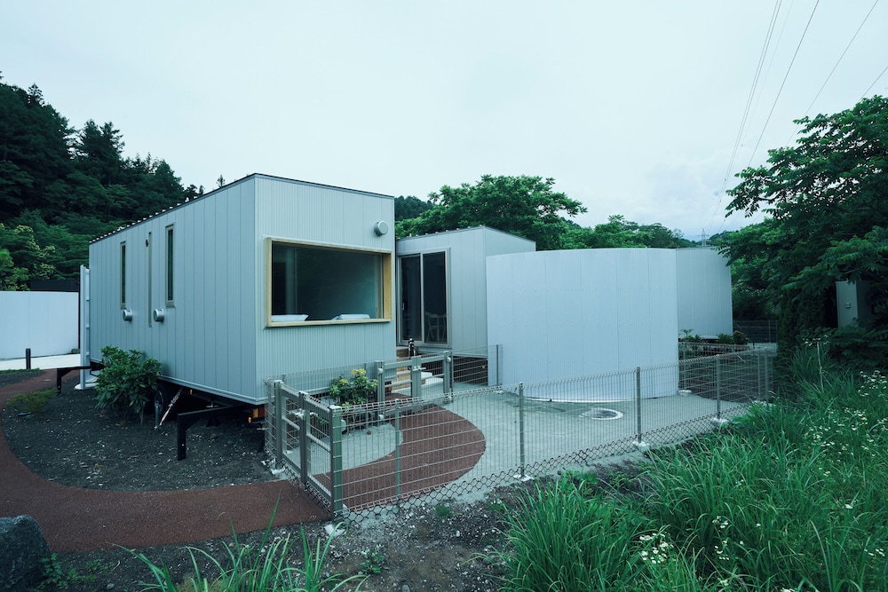 デラックス ヴィラ 客室1 | BLANC FUJI