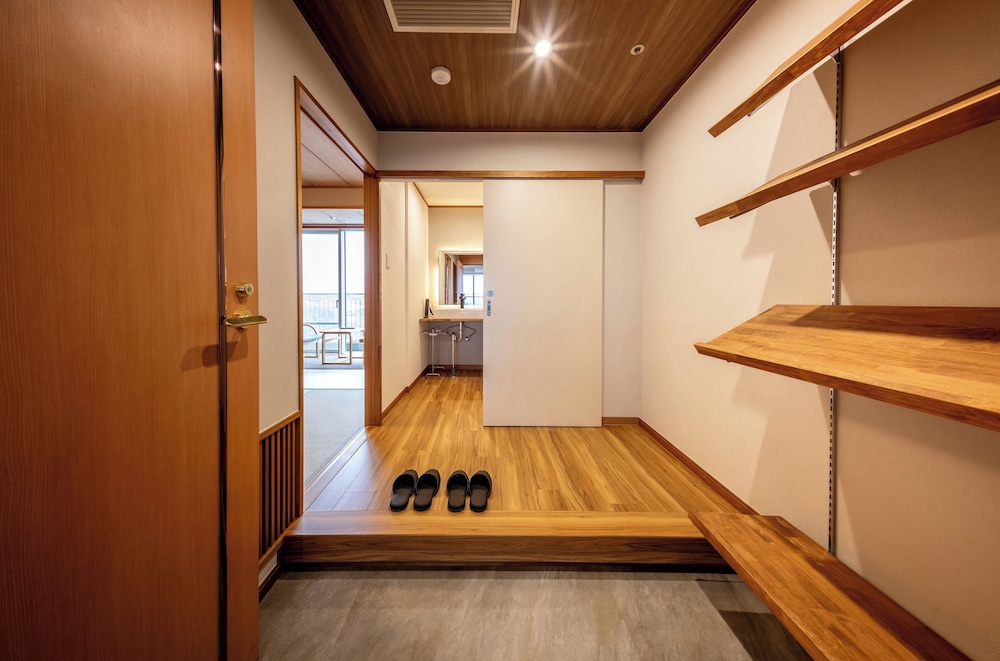 モダン和室＋広縁(34㎡)　※シャワー付 | 恵那峡温泉ホテル ゆずり葉