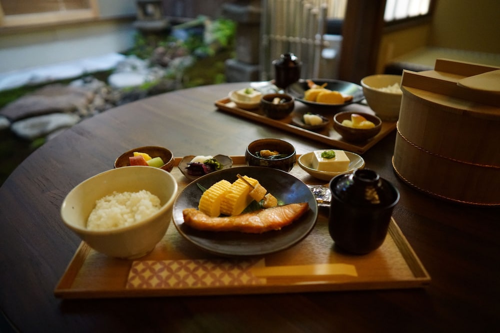 朝食1 | 旅館 東籬