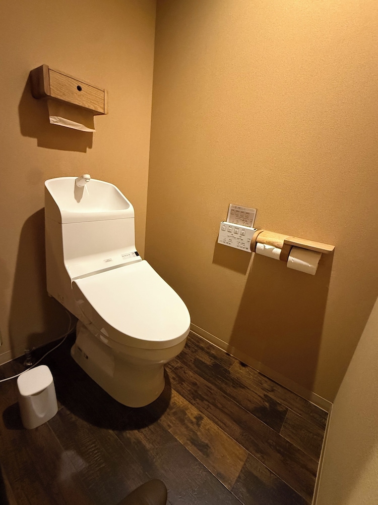 スタンダード 青松 (AOMATSU) 禁煙 (専用トイレ·共有バスルーム) バスルーム0 | 旅館 東籬