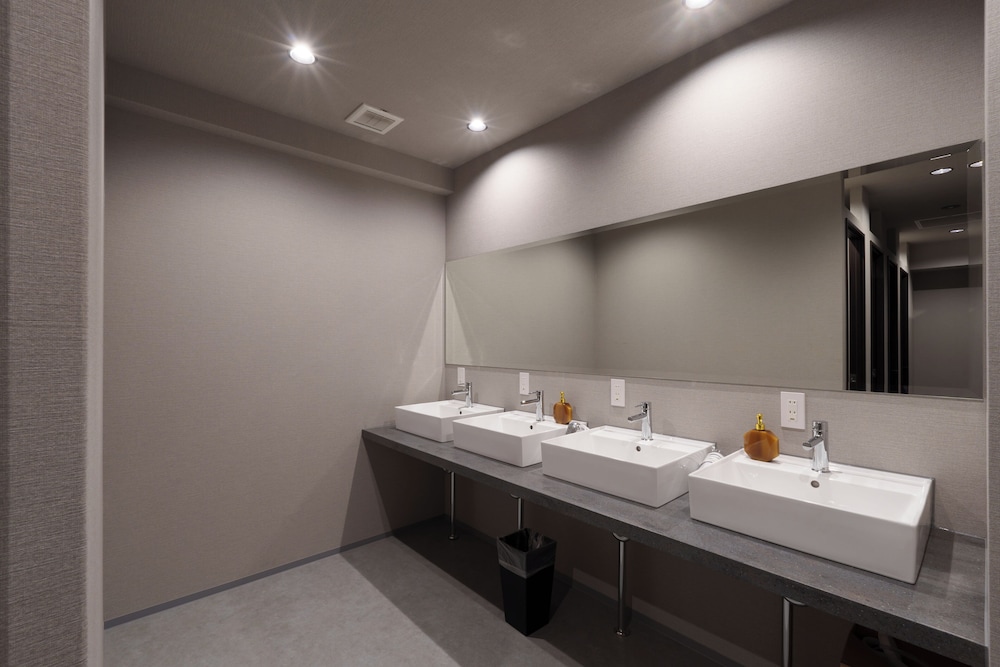 ハリウッドツイン 禁煙 バスルーム0 | 3U NAMBA MINAMI by DOYANEN