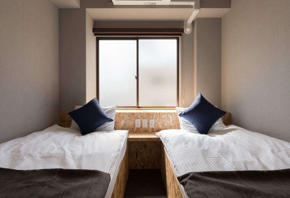 スタンダード ツインルーム 禁煙 客室10 | 3U NAMBA MINAMI by DOYANEN