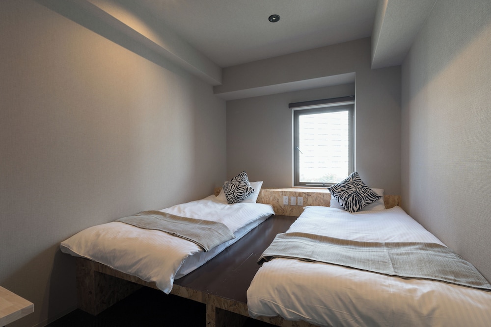 ハリウッドツイン 禁煙 | 3U NAMBA MINAMI by DOYANEN