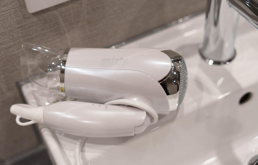 ハリウッドツイン 禁煙 バスルーム2 | 3U NAMBA MINAMI by DOYANEN