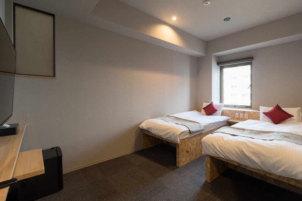 スタンダード ツインルーム 禁煙 客室7 | 3U NAMBA MINAMI by DOYANEN