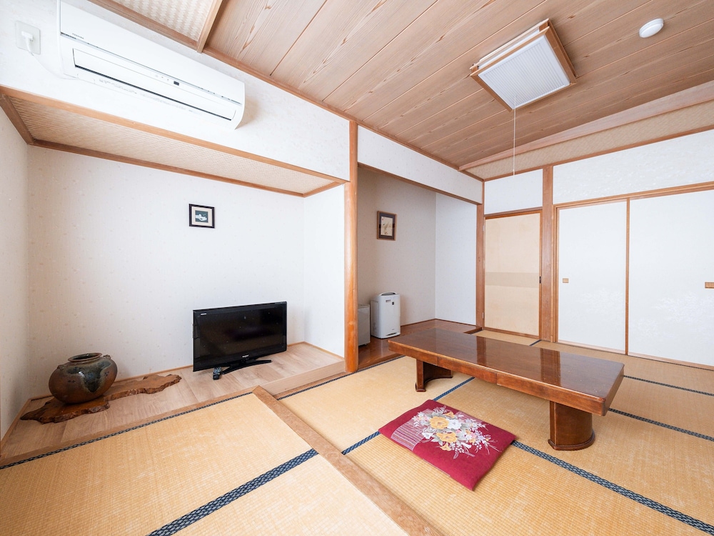 トラディショナル ツインルーム 禁煙 | 富士櫻温泉旅館