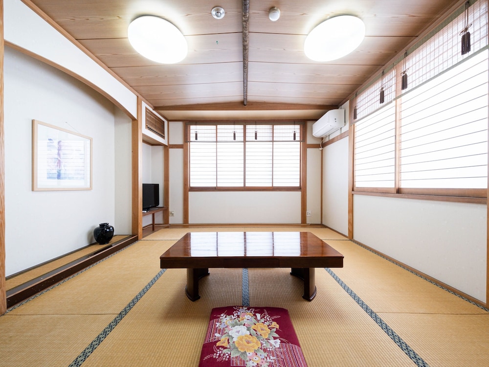 トラディショナル トリプルルーム 禁煙 | 富士櫻温泉旅館
