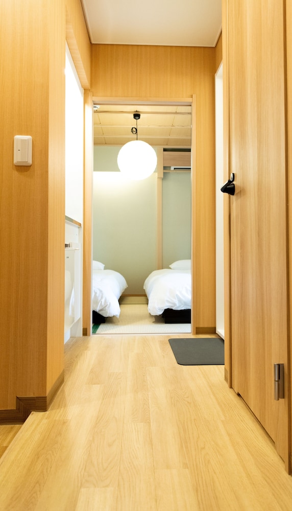 エリート スタジオスイート 客室8 | 初音