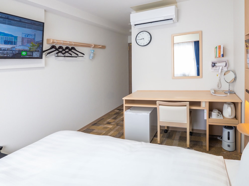 エコノミーダブル 喫煙可 (電子タバコ専用) 客室2 | 東横 INN 御殿場駅前