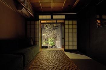 YADORU KYOTO HANARE 月陰ノ宿
