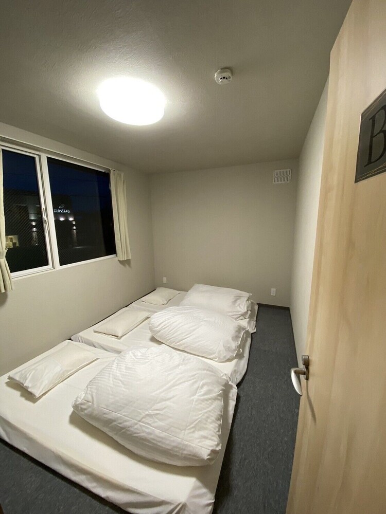 エコノミー トリプルルーム 男女共用ドミトリー 禁煙 | The Toya