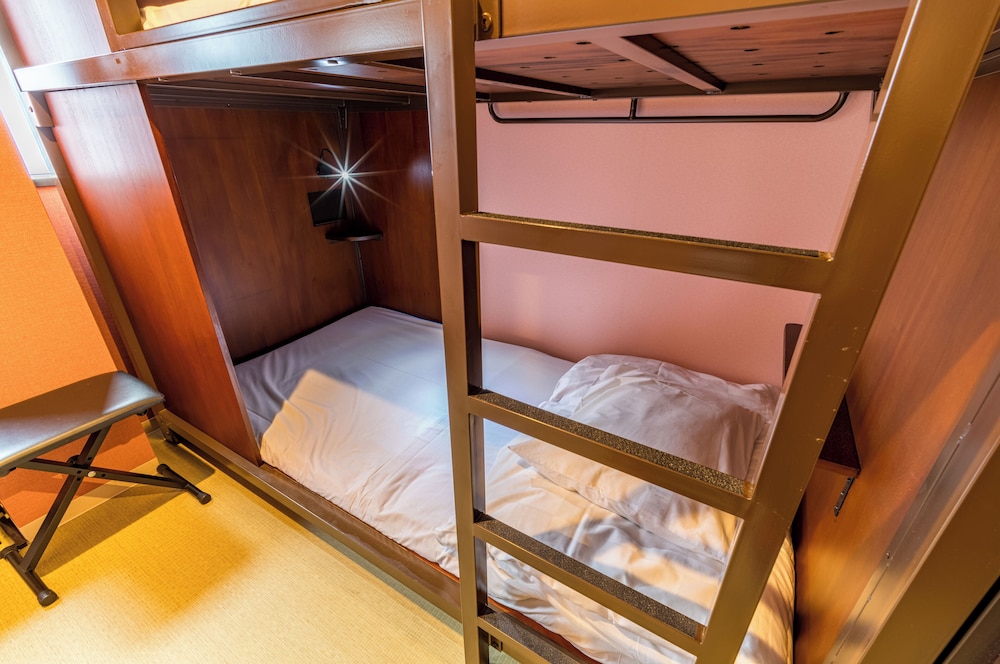 ベーシック シングルルーム 客室2 | ホステル祇園 SORA