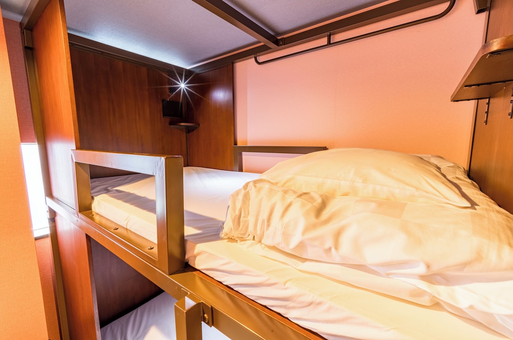 ベーシック シングルルーム 客室1 | ホステル祇園 SORA