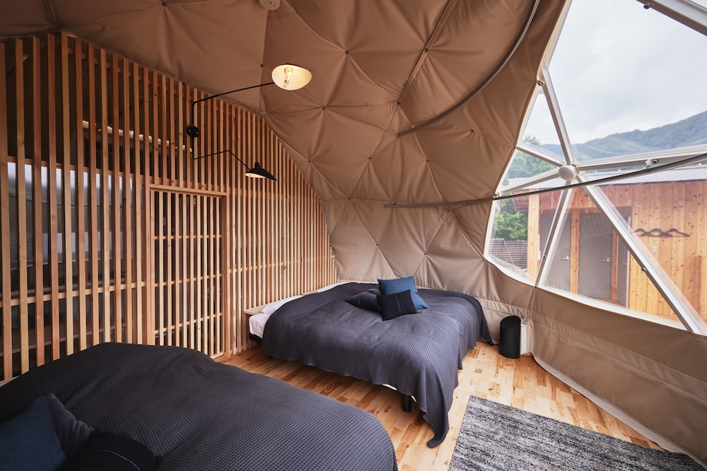 客室1 | dots by Dot Glamping Suite