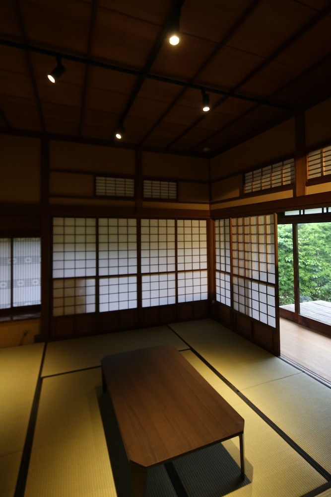 デラックス ヴィラ リビング エリア2 | EXP . Co - Onsen Yugawara