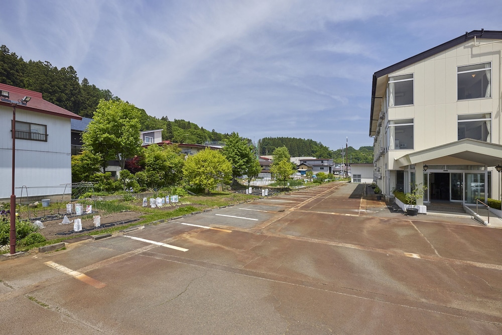 外観1 | ビジネスホテル ノーブル飯山