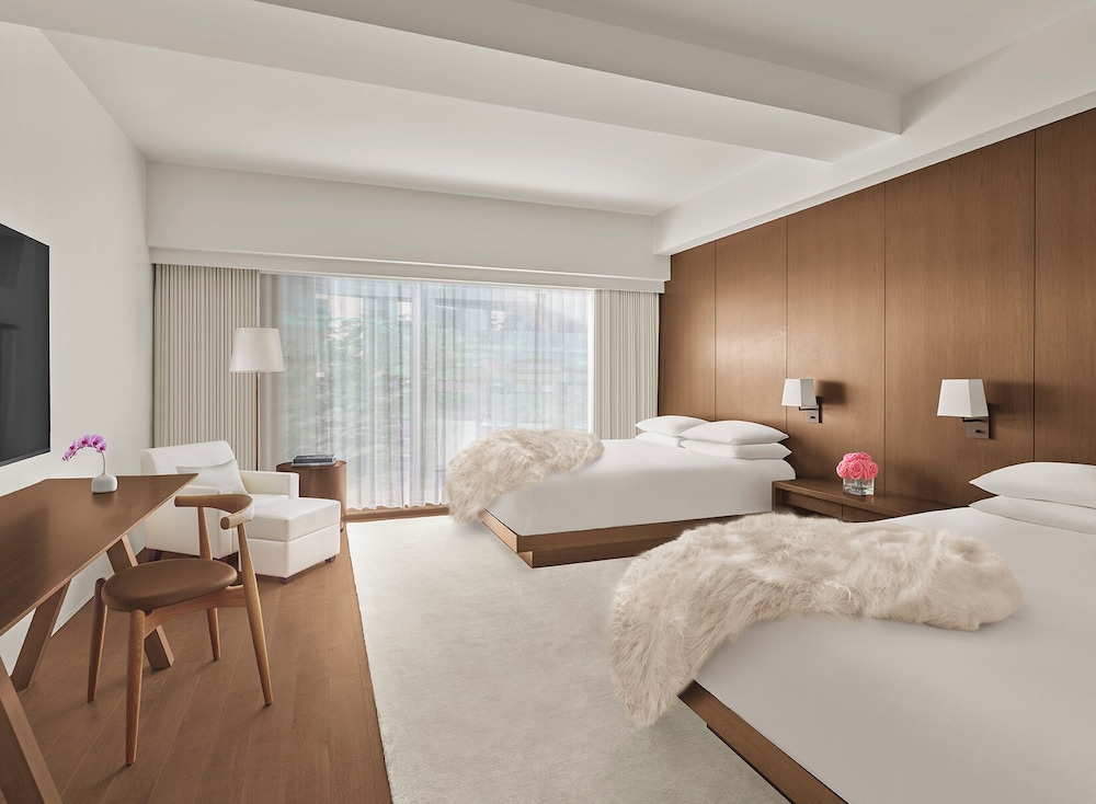 スーペリア ルーム ダブルベッド 2 台 シティビュー 部屋からの景観0 | 東京エディション銀座