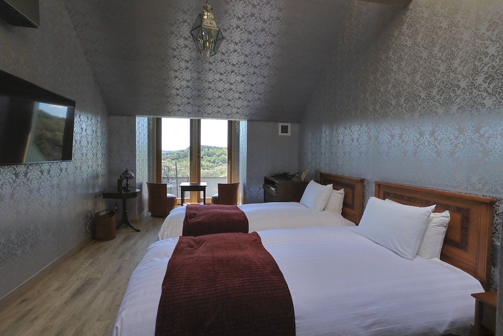 ベーシック ツインルーム 禁煙 マウンテンビュー 客室4 | オーベルジュ フレンチの森
