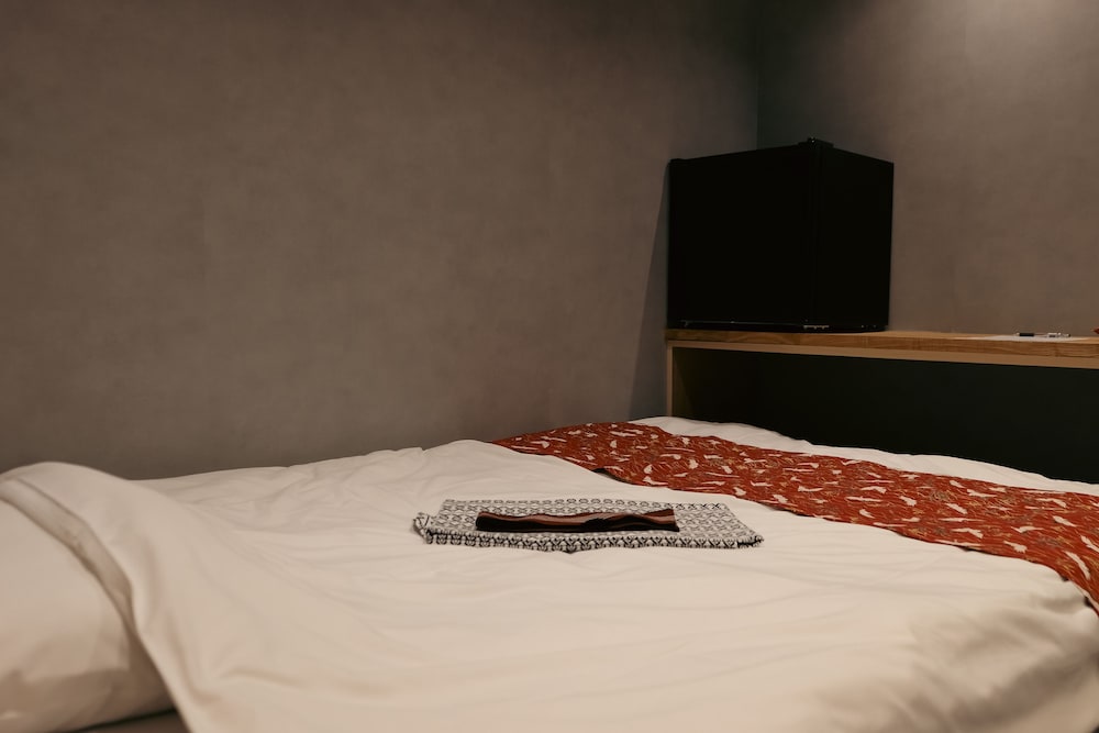 スタンダード ダブルルーム 客室4 | 万雷 HOTEL