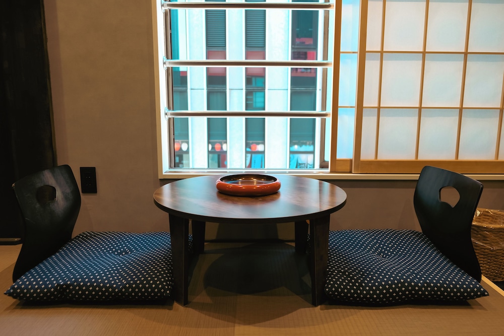 スタジオスイート リビング エリア2 | 万雷 HOTEL