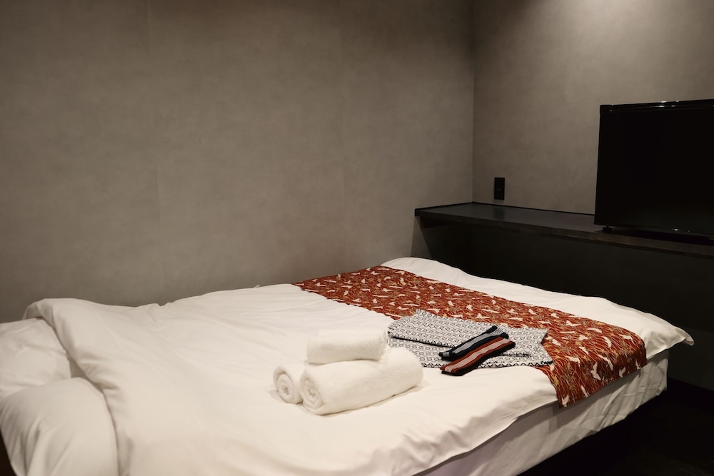 スタンダード ダブルルーム 客室5 | 万雷 HOTEL