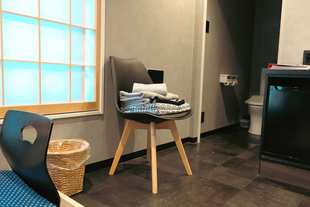 スタジオスイート リビング エリア1 | 万雷 HOTEL