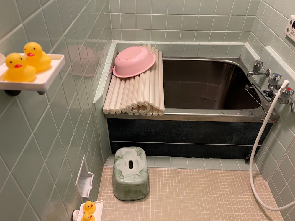 まるい バスルーム1 | 丸亀の宿 澤食さわい