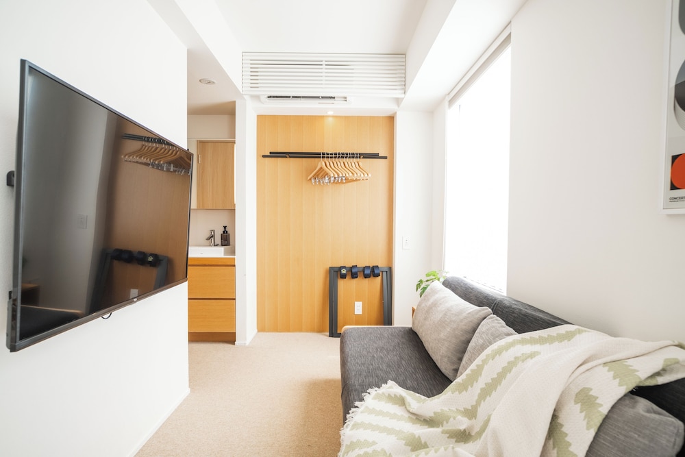 ベーシック スタジオ ベッド (複数台) 禁煙 (Studio 25) リビング エリア2 | KABIN Minamiza