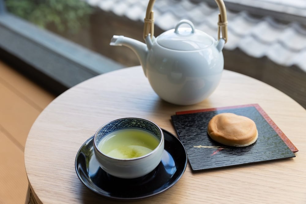 バルコニー付ツインルーム 2ベッドルーム 禁煙 客室2 | 枳殻邸別館