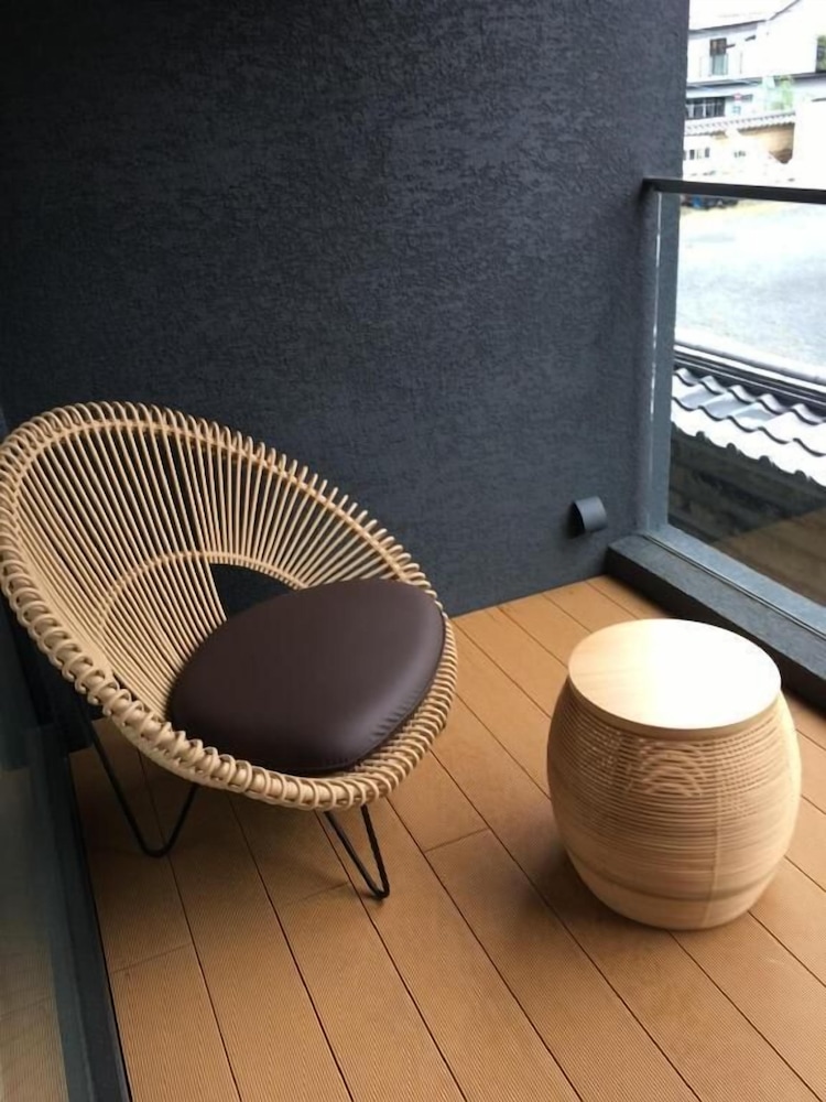 バルコニー付ツインルーム 2ベッドルーム 禁煙 客室1 | 枳殻邸別館