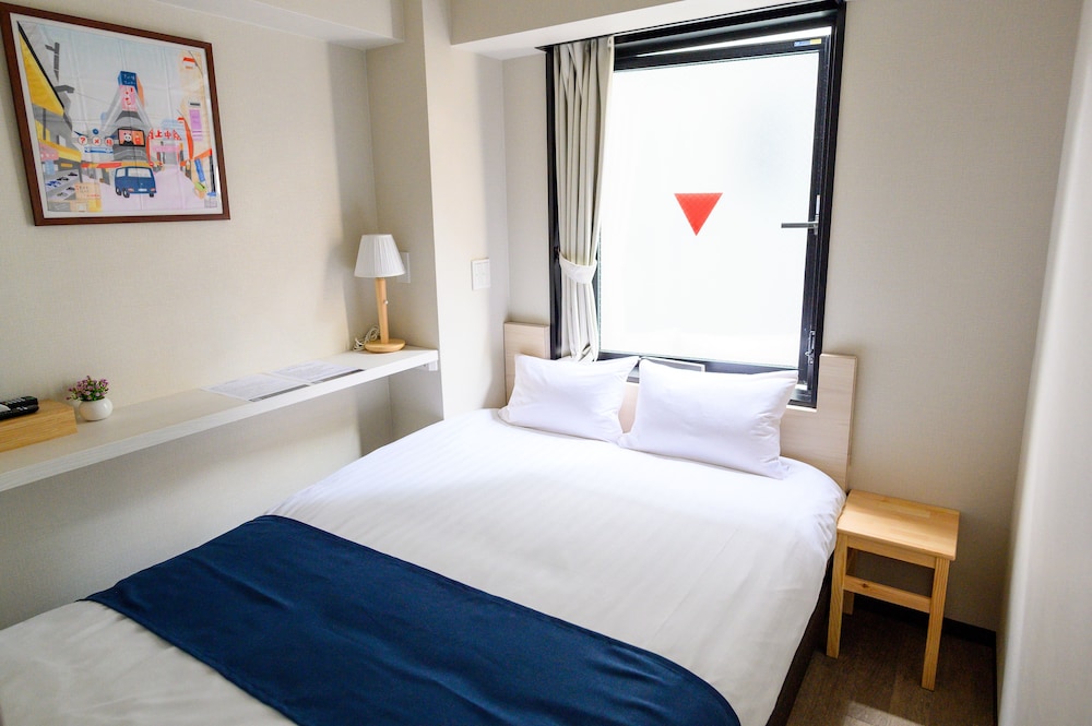 ベーシック ダブルルーム (1 名様利用) 客室4 | Ueno Woo Hotel