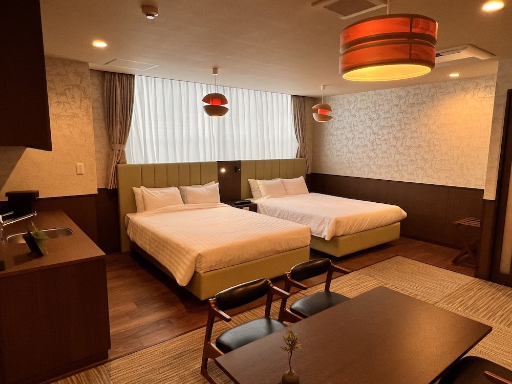 デラックス ルーム | 伊豆長岡温泉 湯治場 弘法の湯 本店