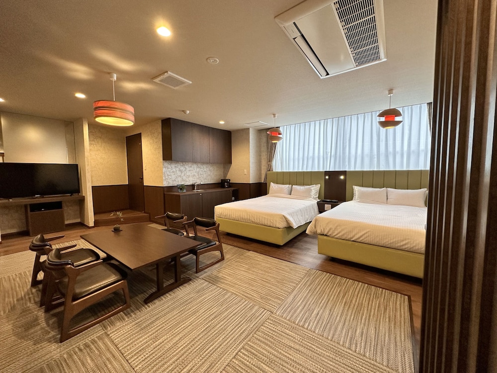 デラックス ルーム 客室1 | 伊豆長岡温泉 湯治場 弘法の湯 本店